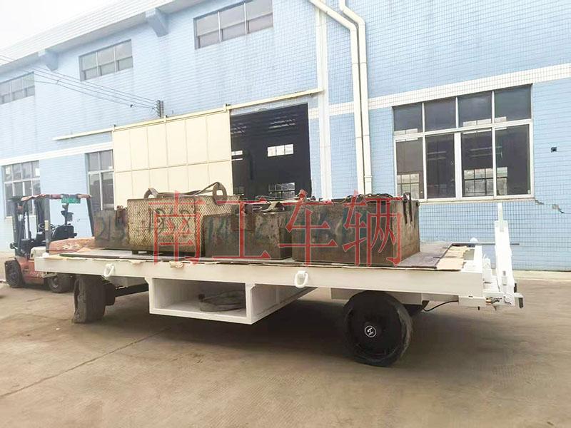 15吨35吨双牵引重型华亿手机平台-华亿（中国）