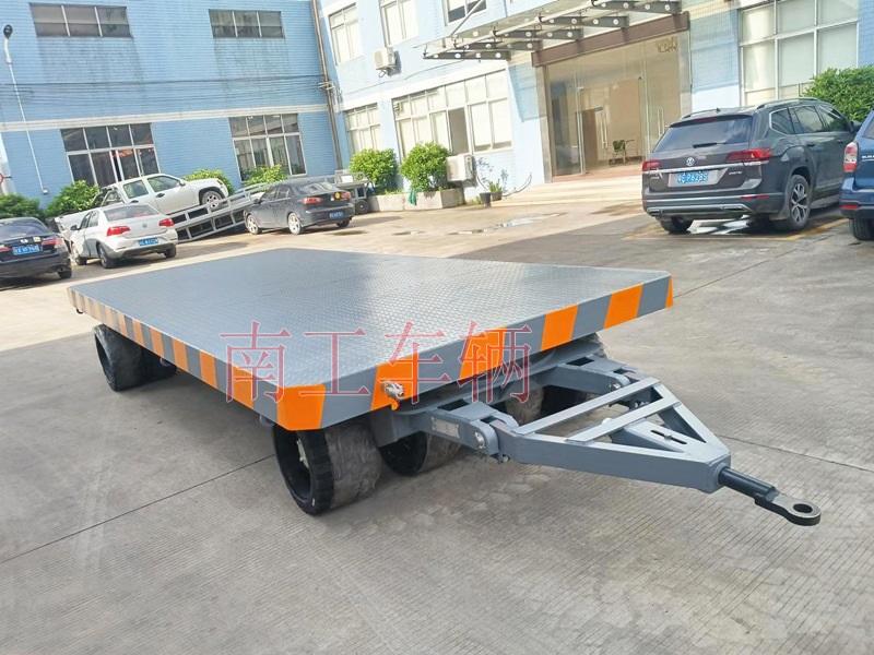 25吨重型牵引华亿（中国）