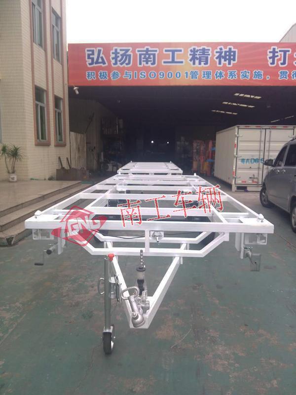 4吨房车底盘 全挂华亿（中国）