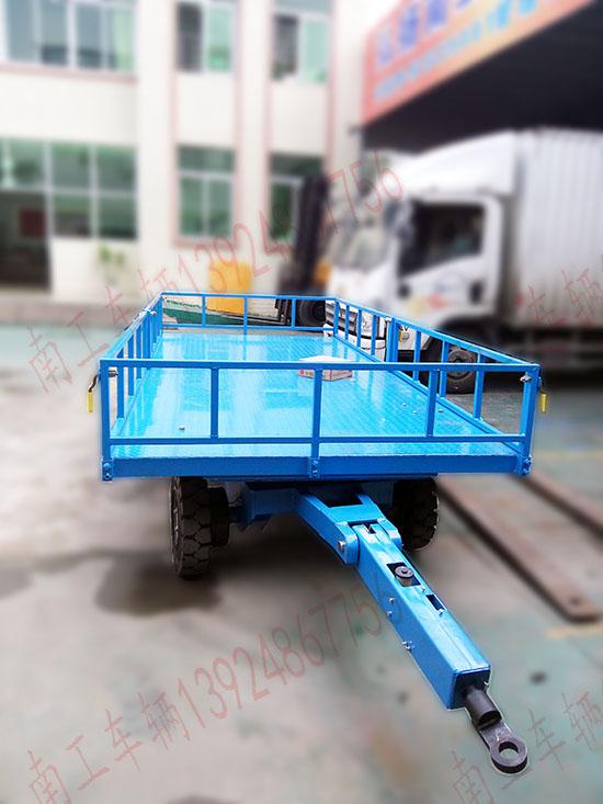 6吨华亿（中国）护栏型牵引拖车