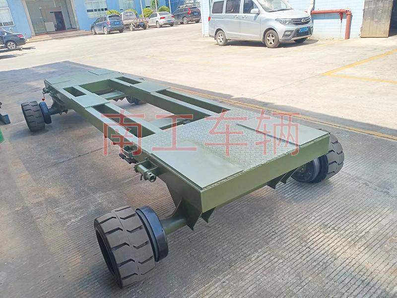 8吨牵引式船艇转运工具华亿（中国）