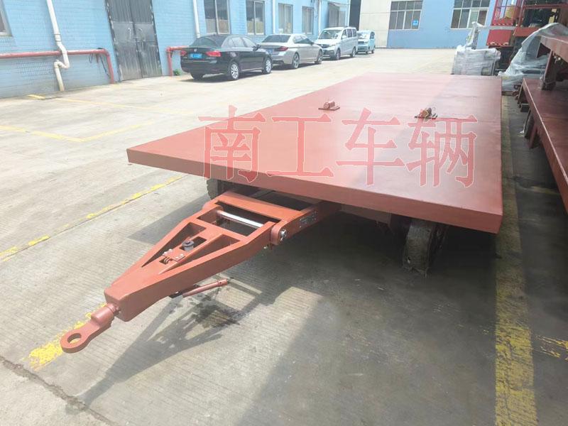 3.5吨华亿（中国） 拼接款牵引平板车
