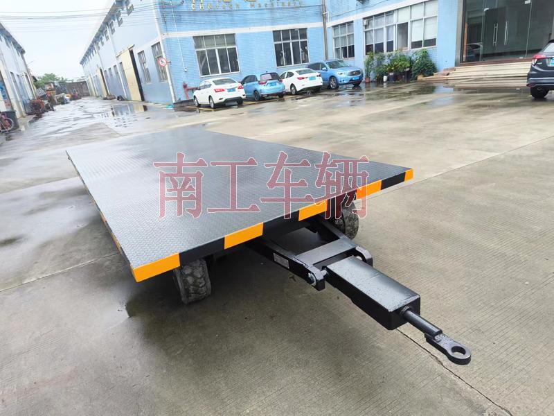 6吨牵引华亿（中国） 工业全挂拖车