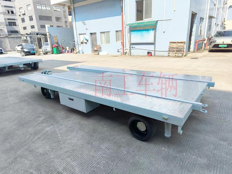 6吨牵引式船舶艉段转运工具华亿（中国）