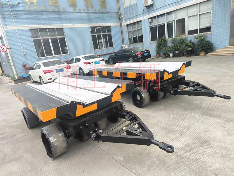 25吨V字重型钢卷华亿（中国） 牵引全挂车