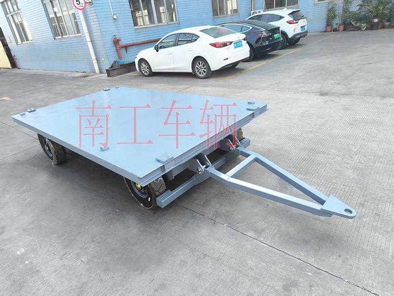 3吨小型牵引华亿（中国） 全挂车
