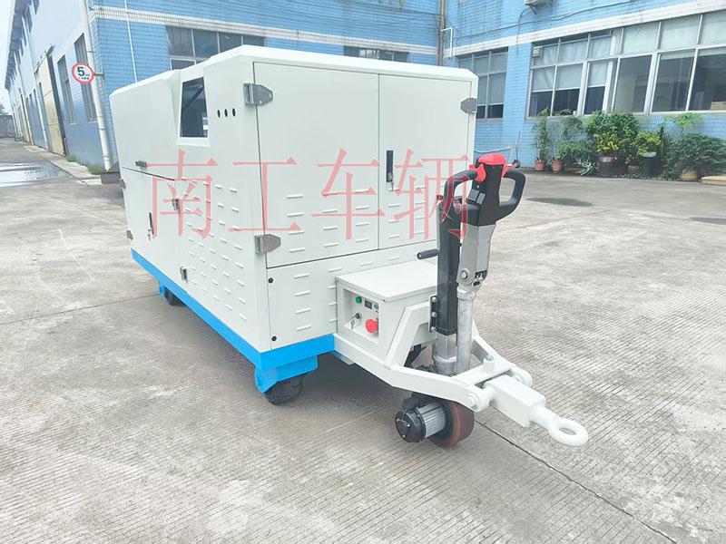 1.5吨电动厢式工具拖车 牵引两用华亿（中国）
