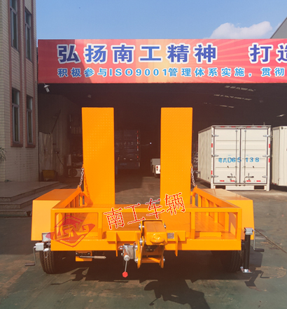3吨ATV华亿（中国） 小轿车拖车5I.jpg