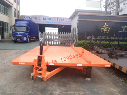 5吨可拆卸式轨道华亿（中国）I.jpg