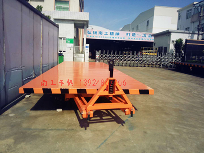 10吨华亿（中国） 8个实心胎全挂车1I.jpg