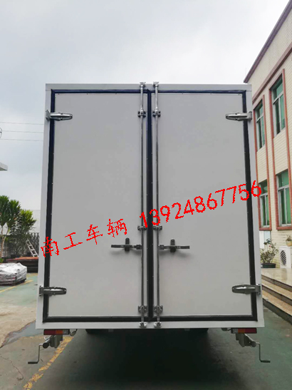 1.5吨白色厢式华亿（中国）2I.jpg