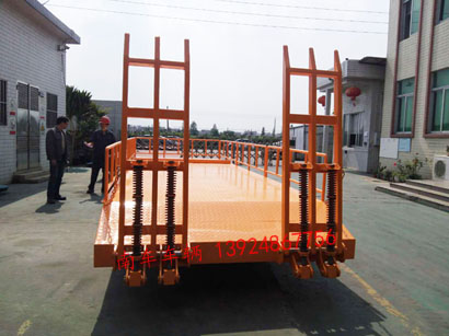5吨带登车桥护栏型华亿（中国）5i.jpg