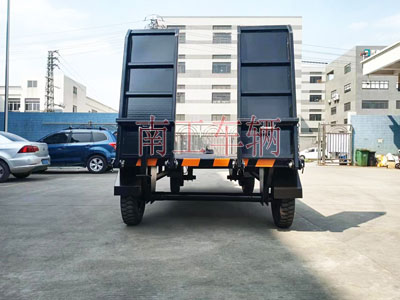3吨带爬梯工业牵引华亿（中国）2I.jpg