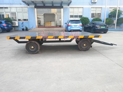 5吨带垂直刹车牵引华亿（中国）4I.jpg
