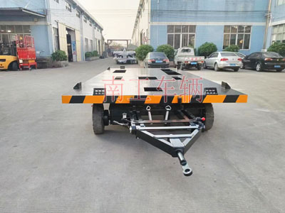10.5吨牵引箱变华亿（中国）（预制舱拖车）3I.jpg