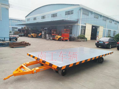 10吨中型牵引华亿（中国）1I.jpg