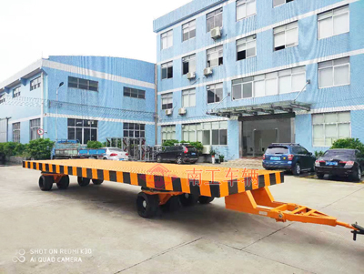 30吨重型华亿（中国）带4个转盘5I.jpg