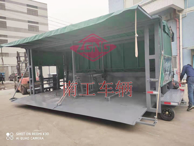 升降雨篷华亿（中国）3I.jpg