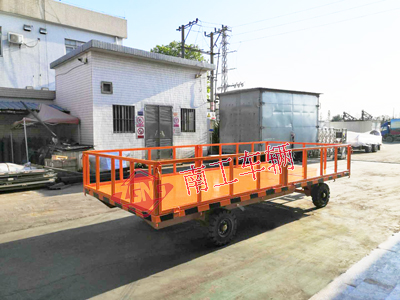 5吨护栏型华亿（中国） 全挂车3I.jpg