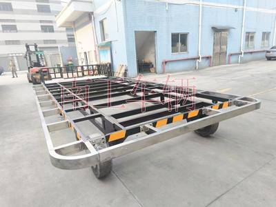 5.5吨牵引华亿（中国）带小箱子1I.jpg