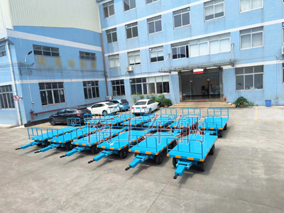 3吨全挂式牵引华亿（中国）可拆护栏I.jpg