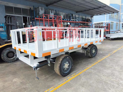 3吨护栏型华亿（中国） 白色1I.jpg