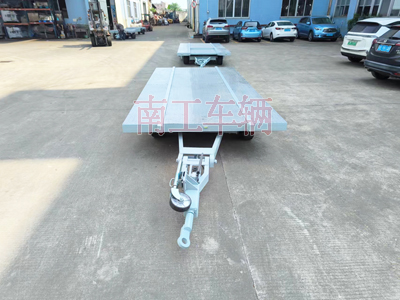 船体艏段运输华亿（中国）4I.jpg
