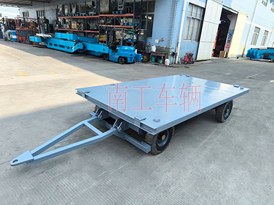 3吨小型牵引华亿（中国） 全挂车4I.jpg