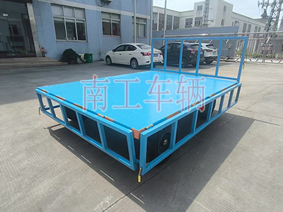 5吨下翻式护栏华亿（中国） 全挂工具拖车4I.jpg